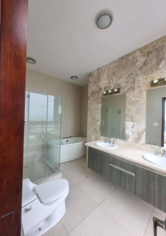 Rivage Avenida Balboa Panama en venta