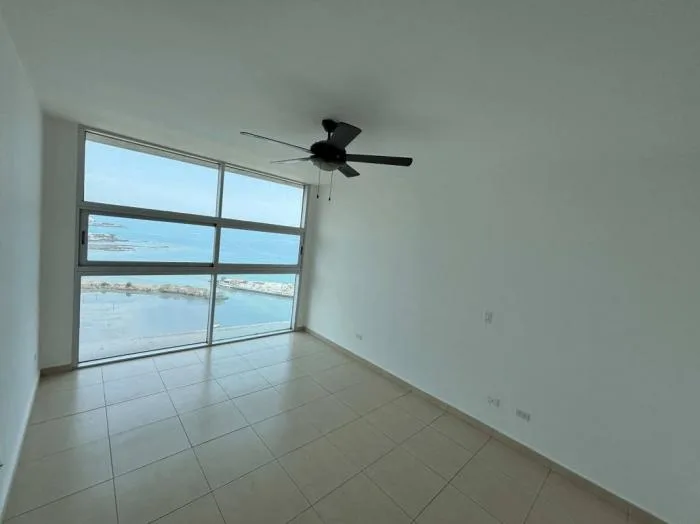 White Avenida Balboa 2 habitaciones — 3