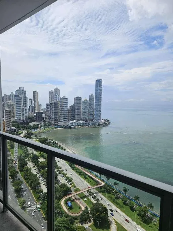 Yoo  Panama amoblado en venta — 2