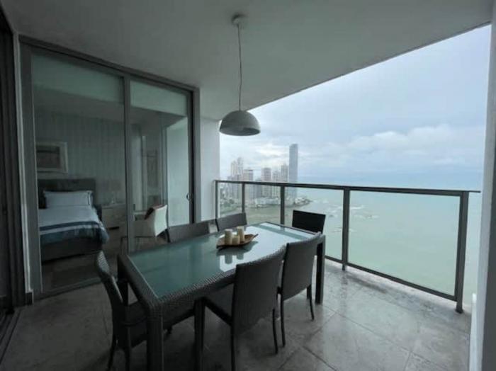 Venta de apartamento en Yoo panama 2 recamaras