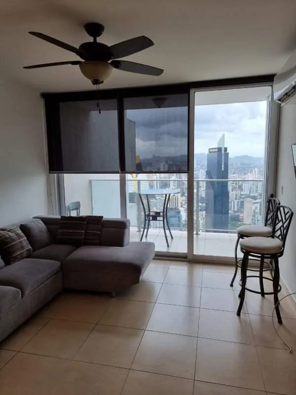 Apartamento en Waters Avenida Balboa en alquiler — 2