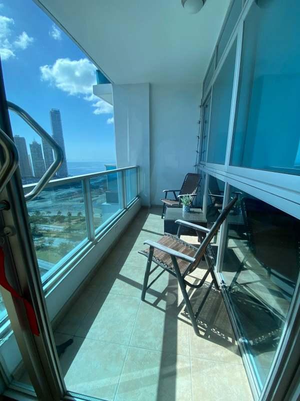 Bayfront  Panama amoblado en venta