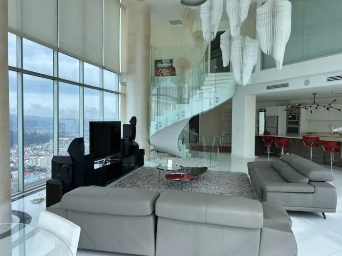 Apartamento en venta en Yacht club de 3 habitaciones — 4