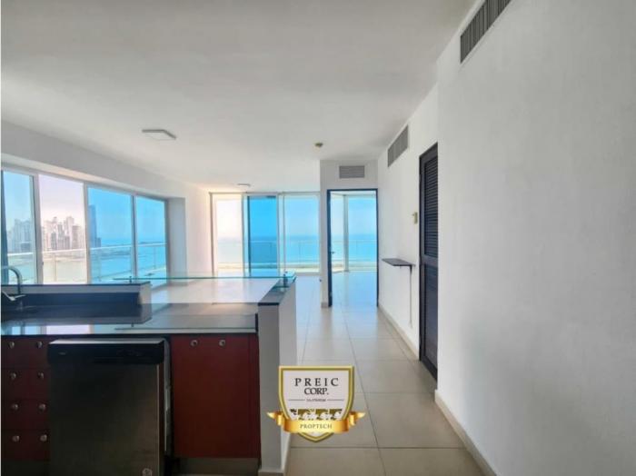 Apartamento en venta en Destiny de 2 habitaciones