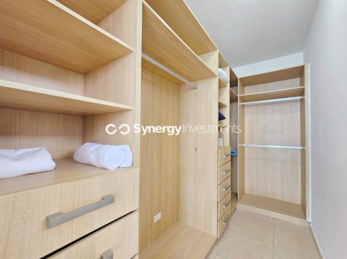 White Avenida Balboa Panama en venta