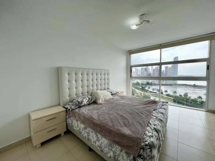 White Avenida Balboa 2 habitaciones — 3