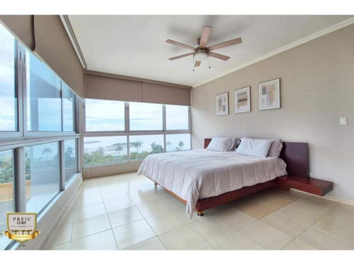 2-bedroom apartment for sale in grand bay