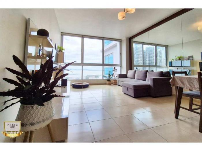 2-bedroom apartment for sale in grand bay