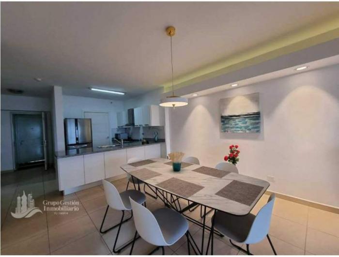 Waters on the bay Avenida Balboa Panama en venta