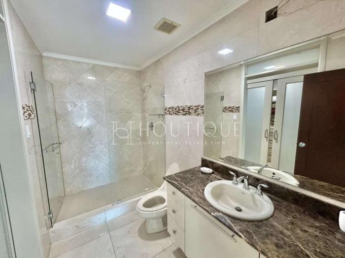 Villa del mar Avenida Balboa Panama en venta