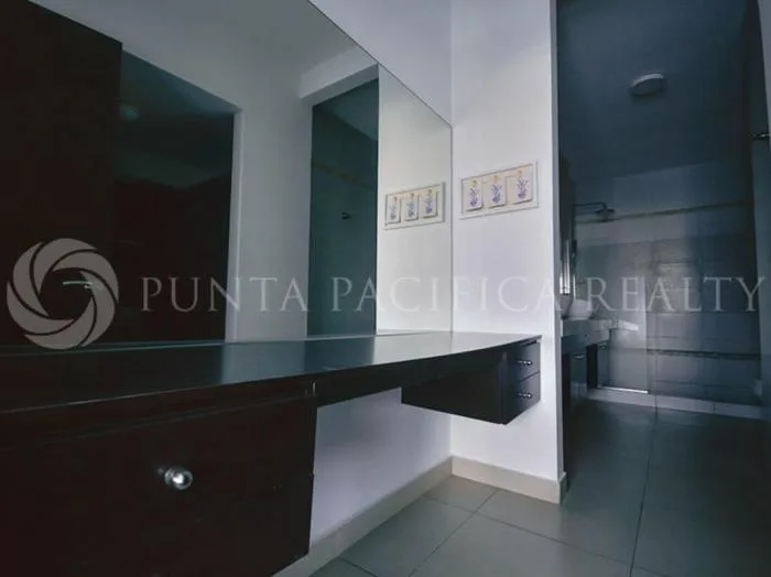 Apartamento en Destiny Avenida Balboa en alquiler — 2