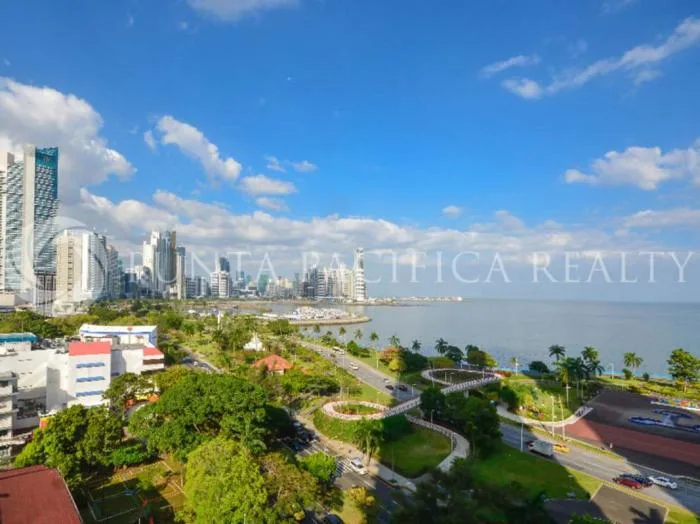 Apartamento en Destiny Avenida Balboa en alquiler — 5