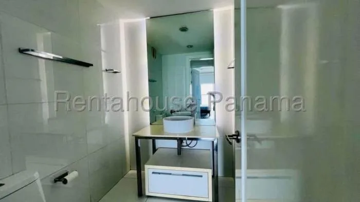 Apartamento en alquiler en Yoo de 1 recamara — 3