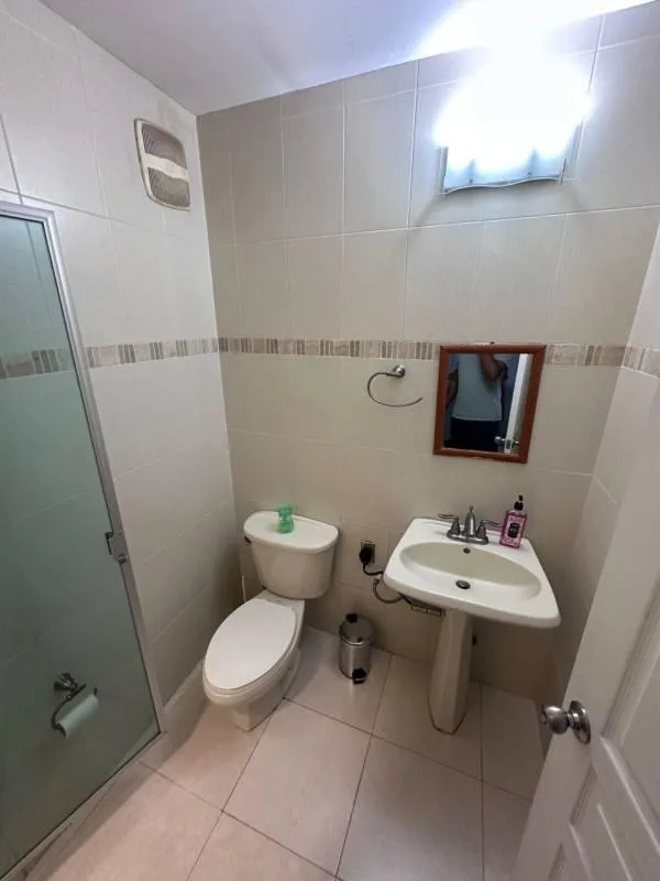 Apartamento en Vista marina de 2 habitaciones en alquiler — 4