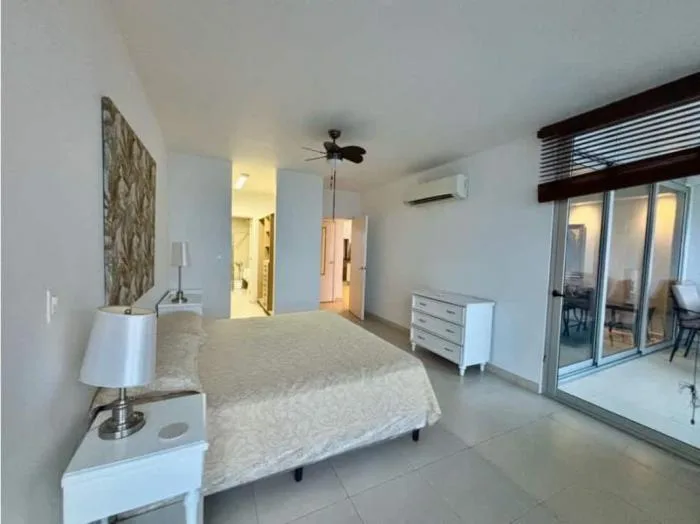 Apartamento en Waters on the bay de 2 recamaras en alquiler — 4