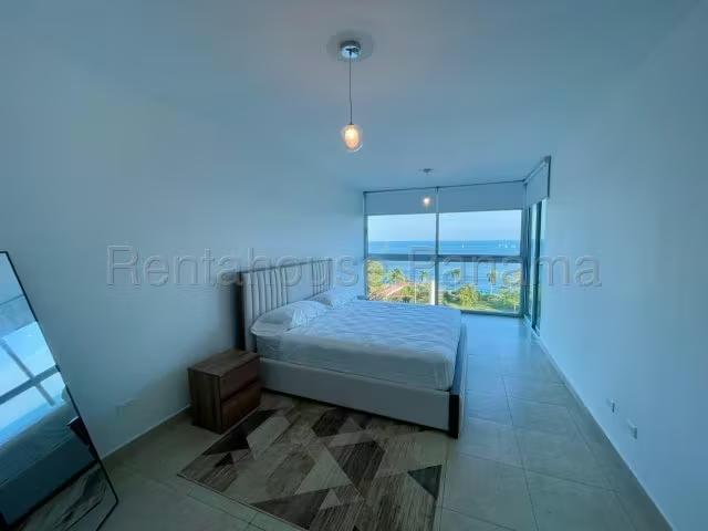 Apartment for sale on Balboa Avenue