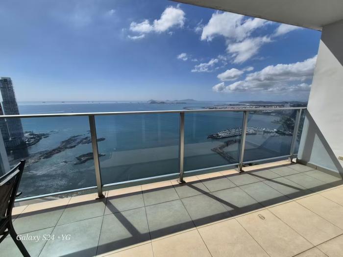 Apartment for sale on Balboa Avenue