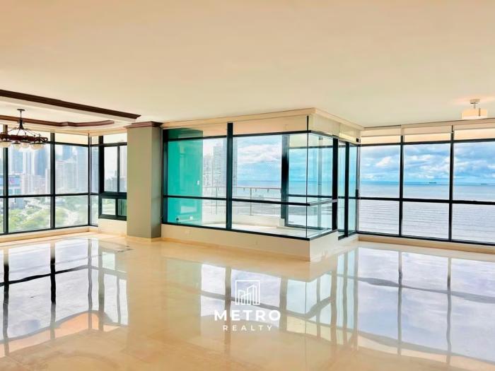 Apartamento en Miramar de 3 recamaras en venta