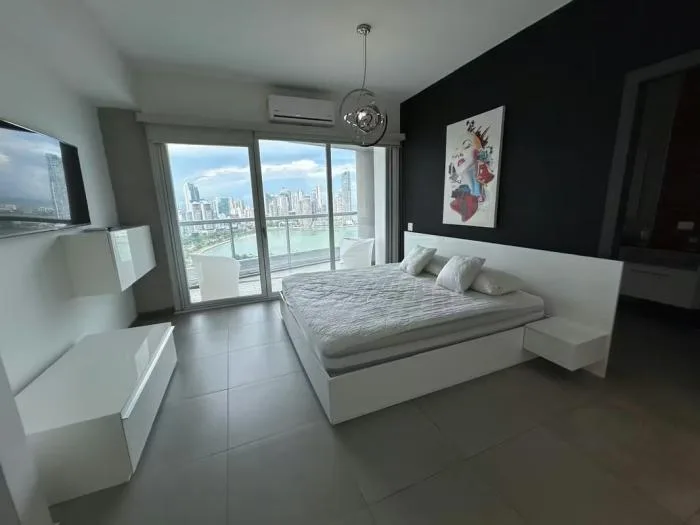 Alquiler de apartamento en Yacht club 2 habitaciones — 5