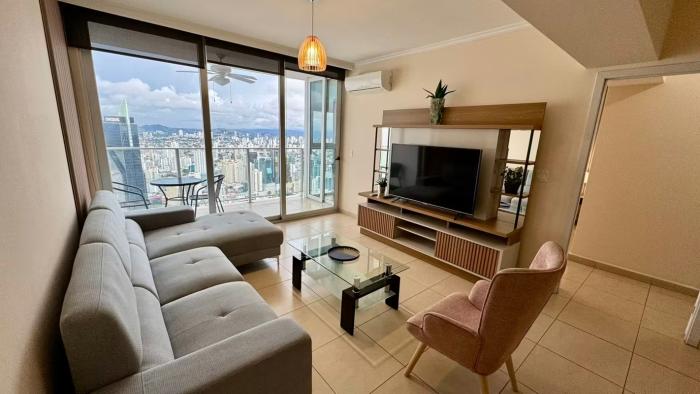 Waters on the bay Balboa Avenue 2 bedrooms