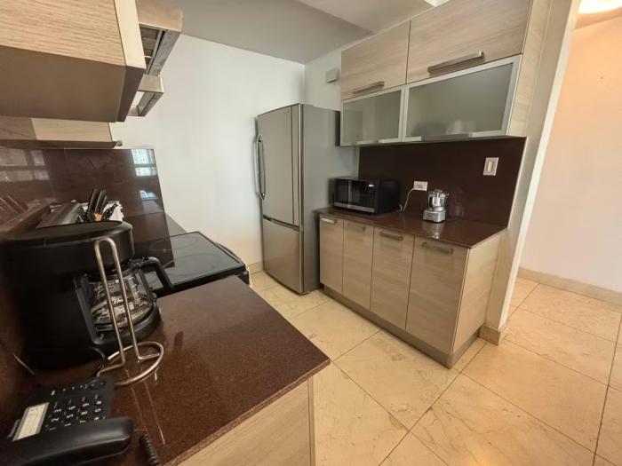 Apartment for rent on Balboa Avenue