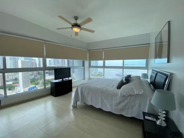 Apartment for rent in grand bay Avenida Balboa, Panama