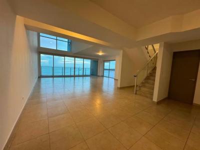 H2o on the ocean 3 bedrooms for rent. 3-bedroom apartment for rent in h2o