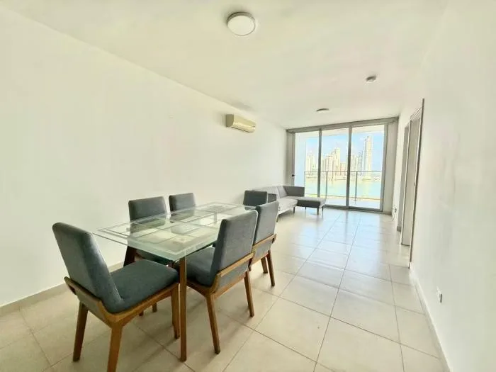 White Avenida Balboa Panama en venta — 2