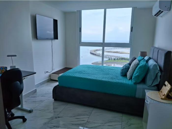 The sands Balboa Avenue, 2 bedrooms