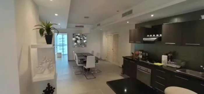 Venta de apartamento en Yacht club 3 habitaciones — 2