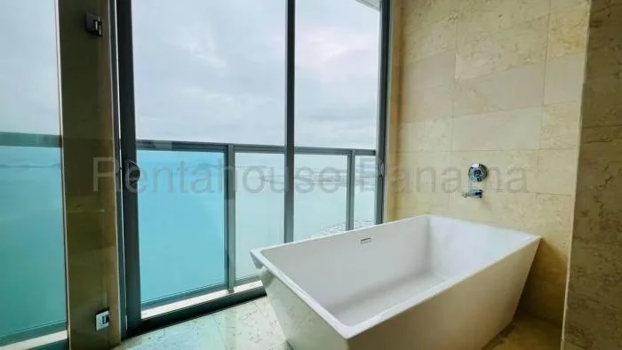 Apartamento en Yoo Avenida Balboa en venta — 2