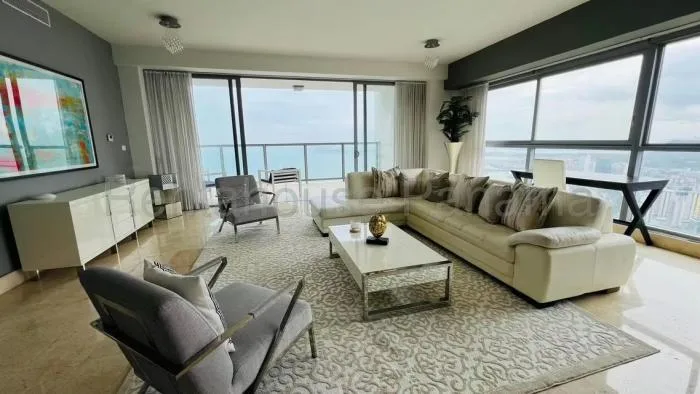 Apartamento en Yoo Avenida Balboa en venta — 4