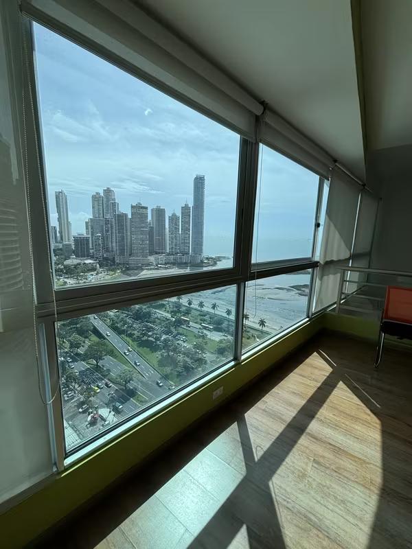 Apartment for sale in bayfront tower 1 bedroom