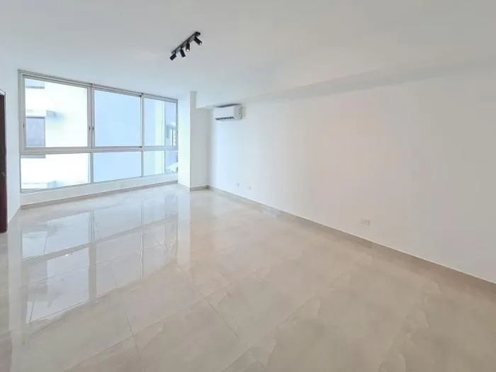 1 bedroom apartment for rent in grand bay — 2