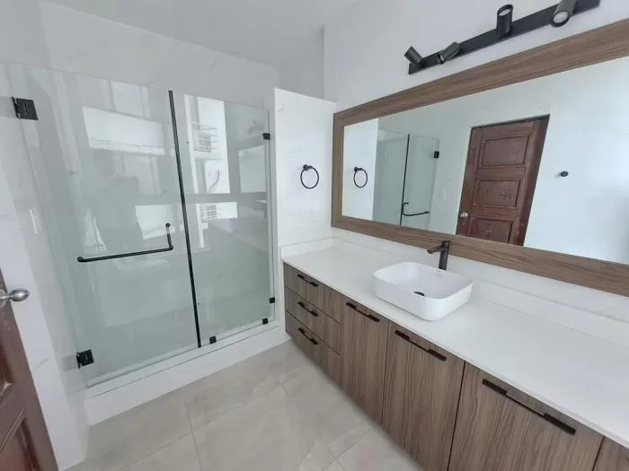 1 bedroom apartment for rent in grand bay — 4