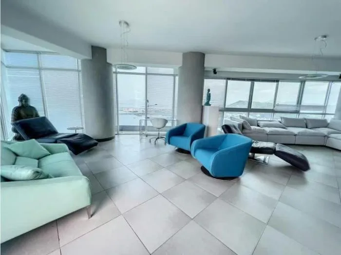Venta de apartamento en Yacht club 2 habitaciones — 2
