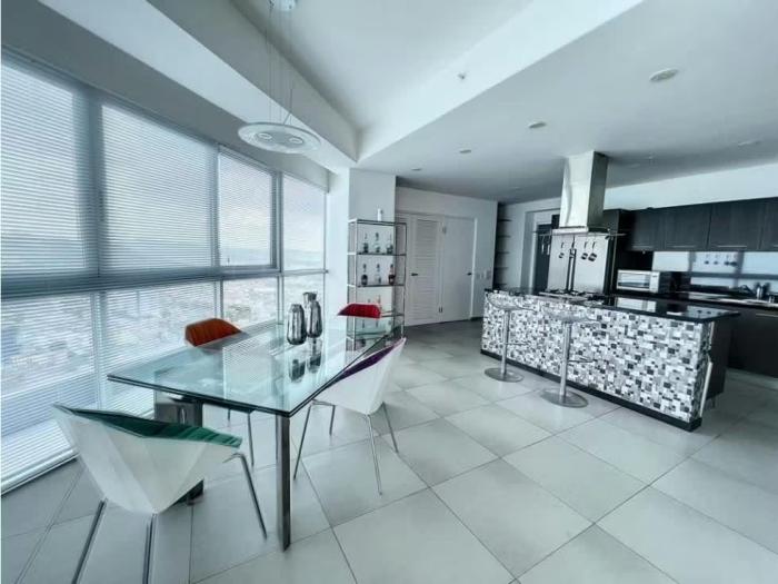 Venta de apartamento en Yacht club 2 habitaciones