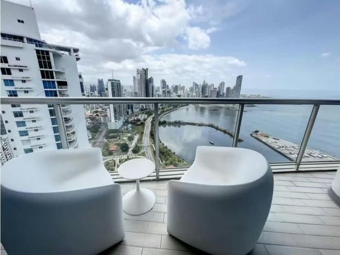 Venta de apartamento en Yacht club 2 habitaciones