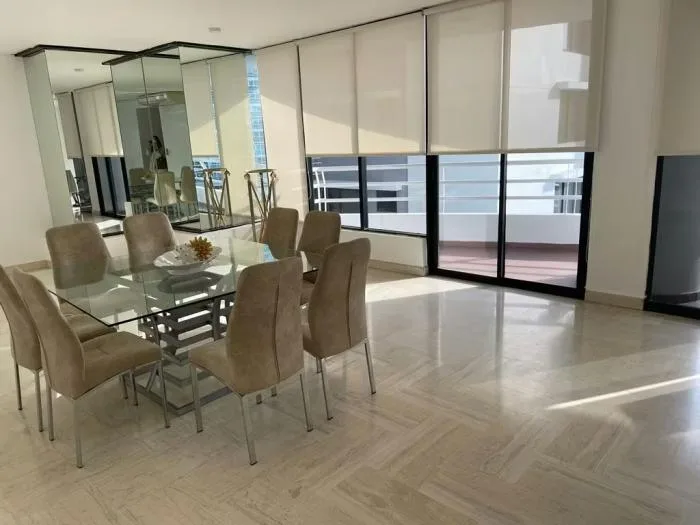 Apartamento en Ph los delfines Avenida Balboa en alquiler — 5