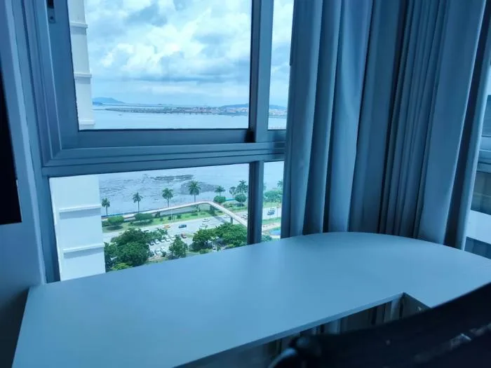 Bayfront  Panama amoblado en alquiler — 2