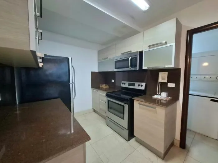 Villa del mar Avenida Balboa Panama en alquiler — 3