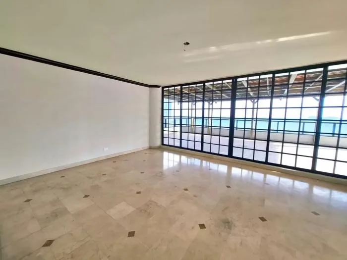 Apartamento en venta en Condesa princesa de 3 habitaciones — 4