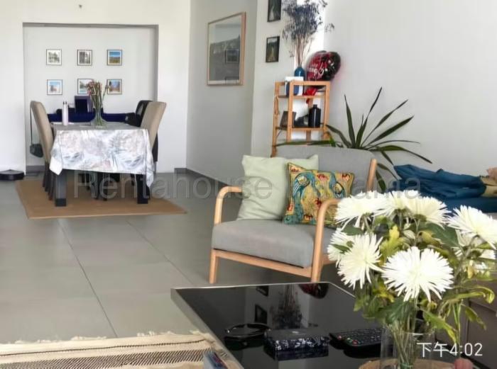 Apartment for sale on Balboa Avenue