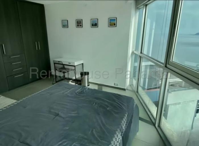 Apartment for sale on Balboa Avenue