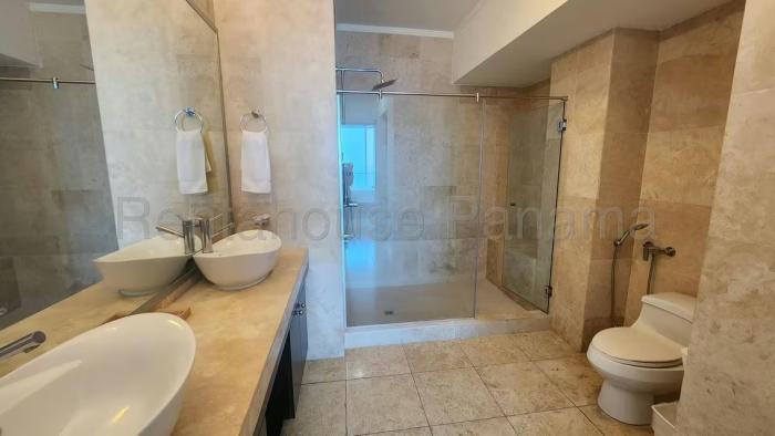 Destiny Avenida Balboa Panama en venta