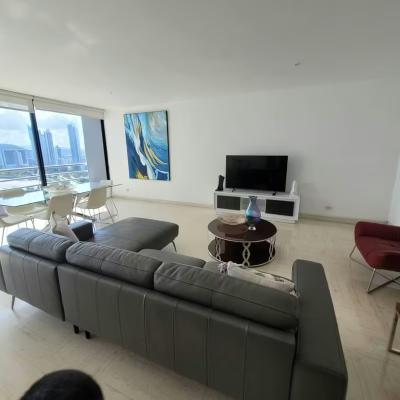 Apartamento en alquiler en los delfines de 3 recamaras. apartamento en ph los delfines de 3 habitaci