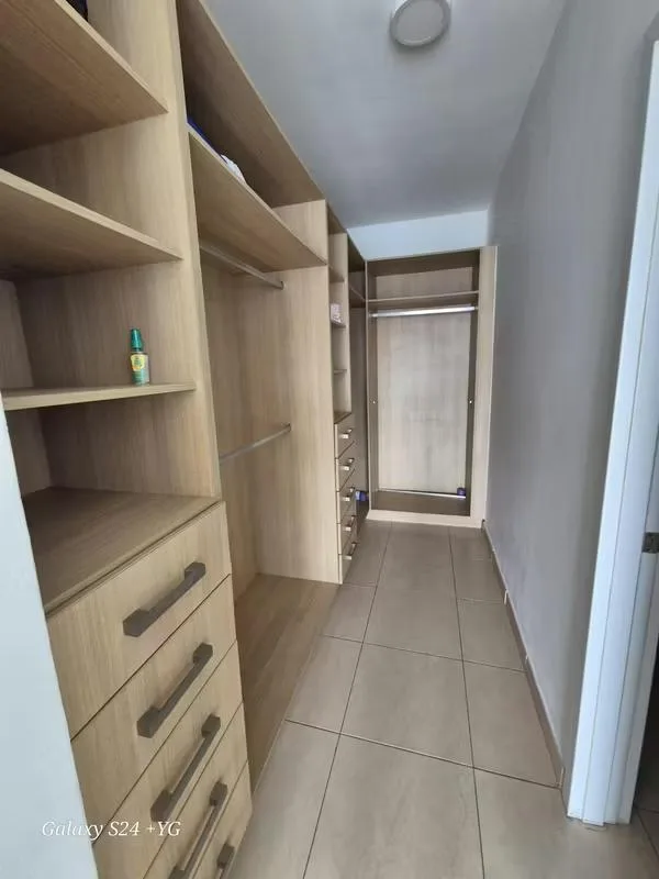 Apartamento en White tower de 2 recamaras en alquiler — 4