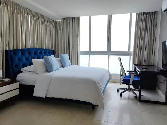 Villa del mar Avenida Balboa Panama en alquiler — 2
