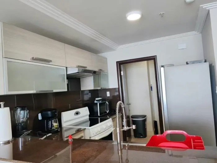Villa del mar Avenida Balboa Panama en alquiler — 3