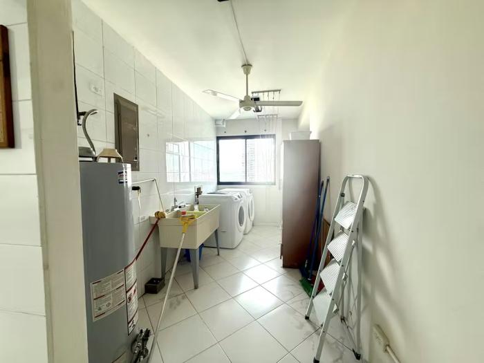 Apartment for sale in torres miramar 4 bedrooms